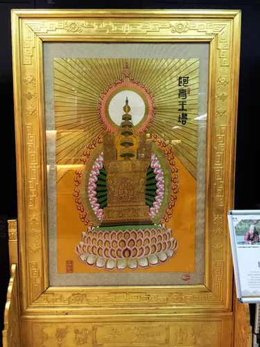 [真丝装饰新作品吉祥云锦 南京云锦 工艺品 礼品 真金孔雀羽装饰画]