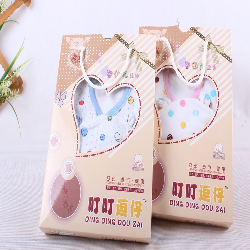 Coffret cadeau pour nouveau-né - vêtements - Ref 1957641 Image 10