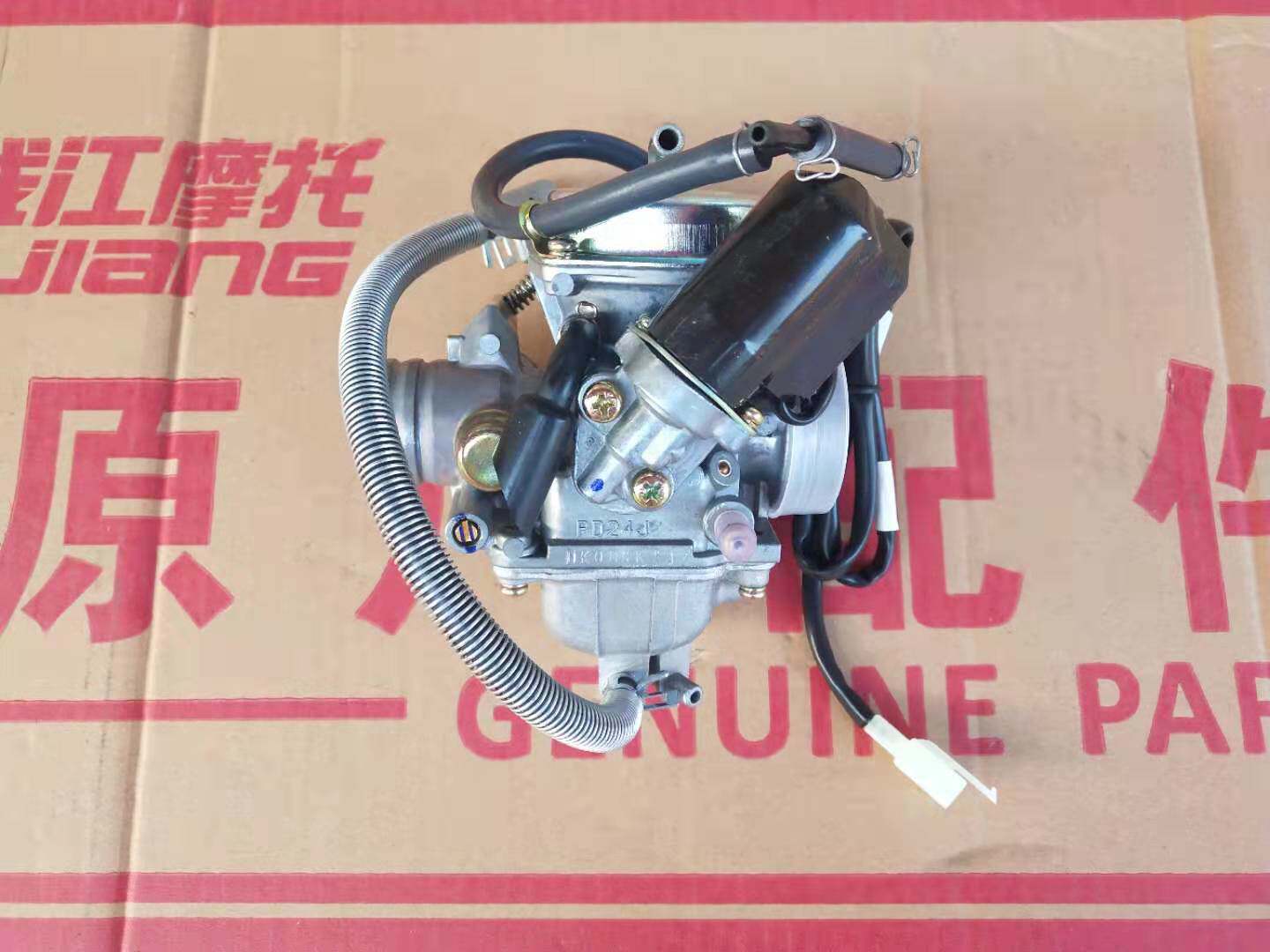 Suitable for Qianjiang locomotive QJ110T-8A Joy Scooter Carburetor Assembly Original Factory Country Triple Carburetor
