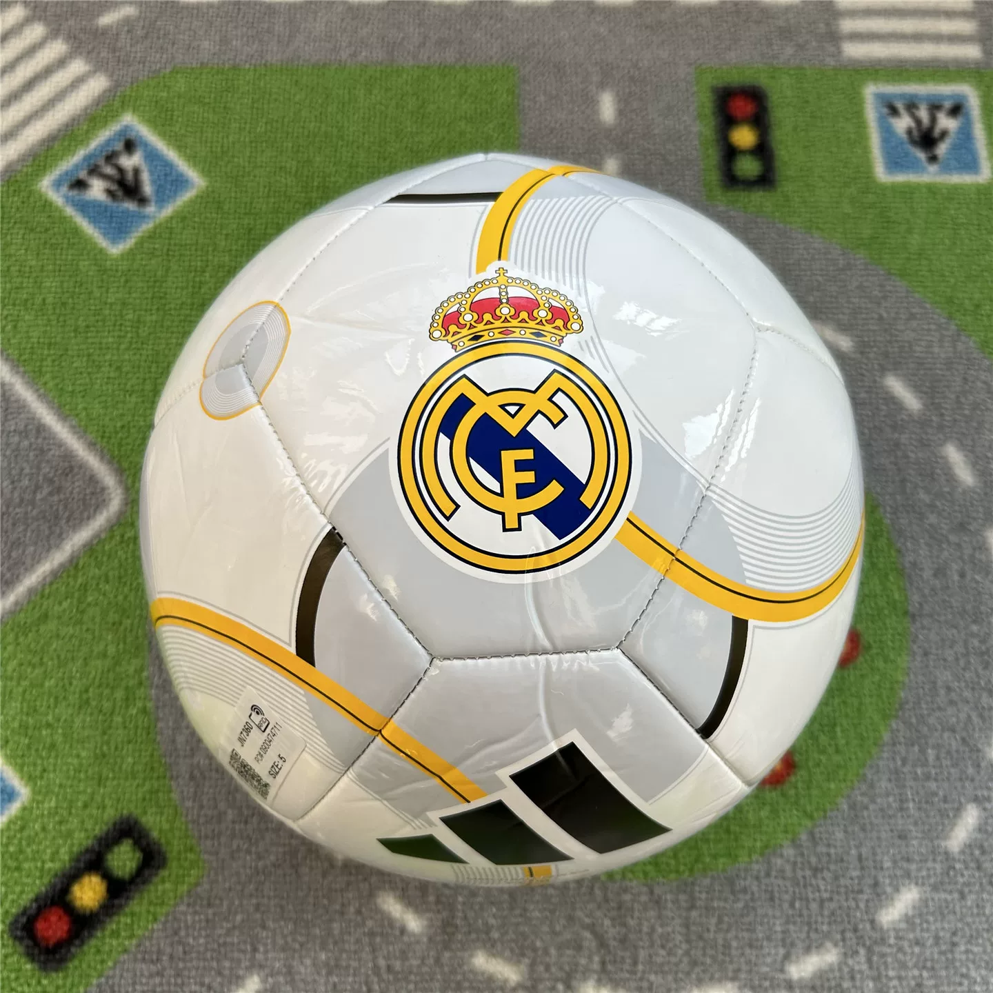 Настоящая Adidas Real Madrid REAL MADRID сезон 25-26 номер 5 тренировочная футбольная игра JN7360