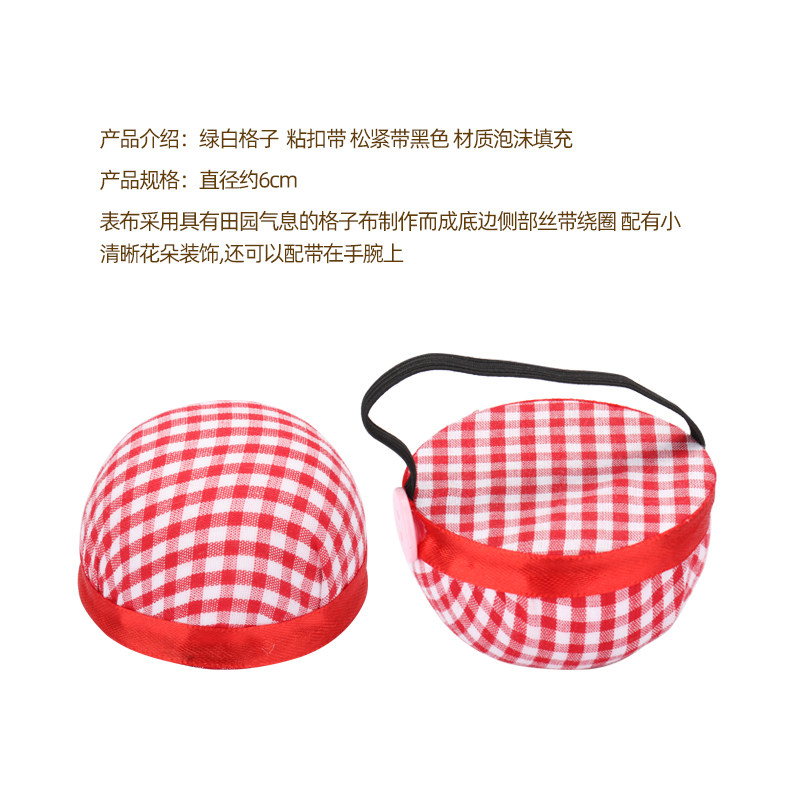Red and white plaid small black clip bag Handmade DIY needle bag Needle insert bag bead needle seat needle pad Wrist small black clip pad
