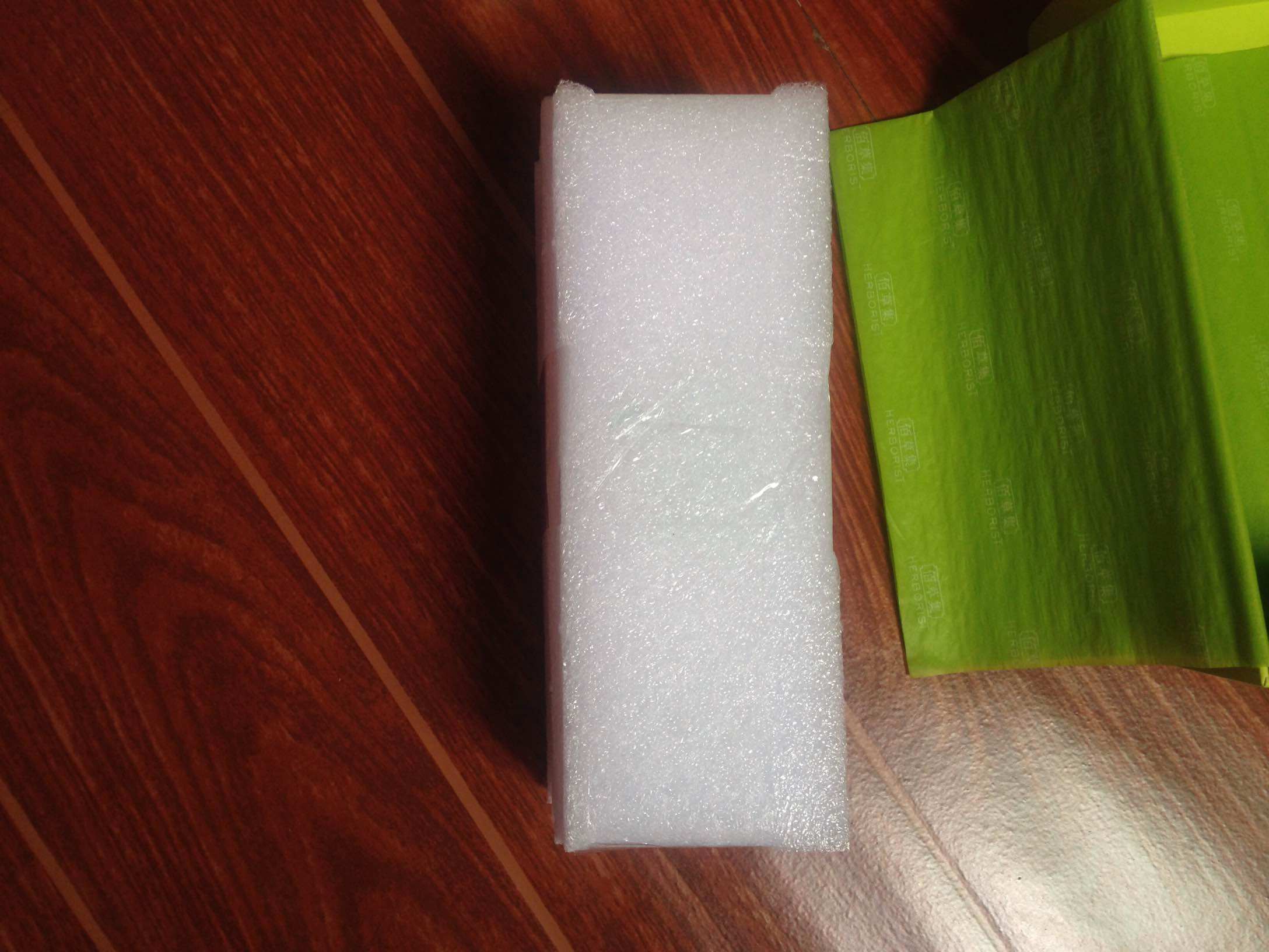 新七白美白精华水