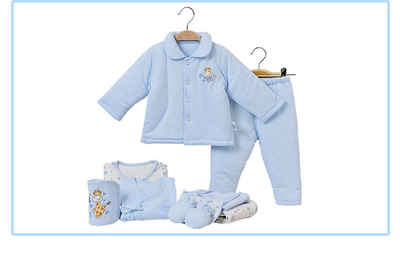 Coffret cadeau pour bébé - Vêtements + Accessoires - Ref 1954984 Image 24