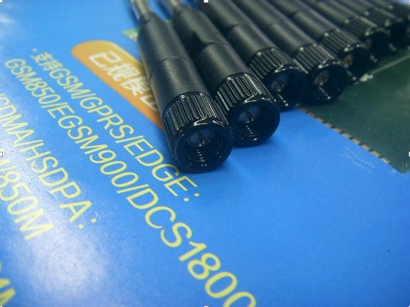 GSM CDMA WCDMA EVDO TD 3G omnidirectional gain antenna SMA header internal pin Omnidirectional antenna