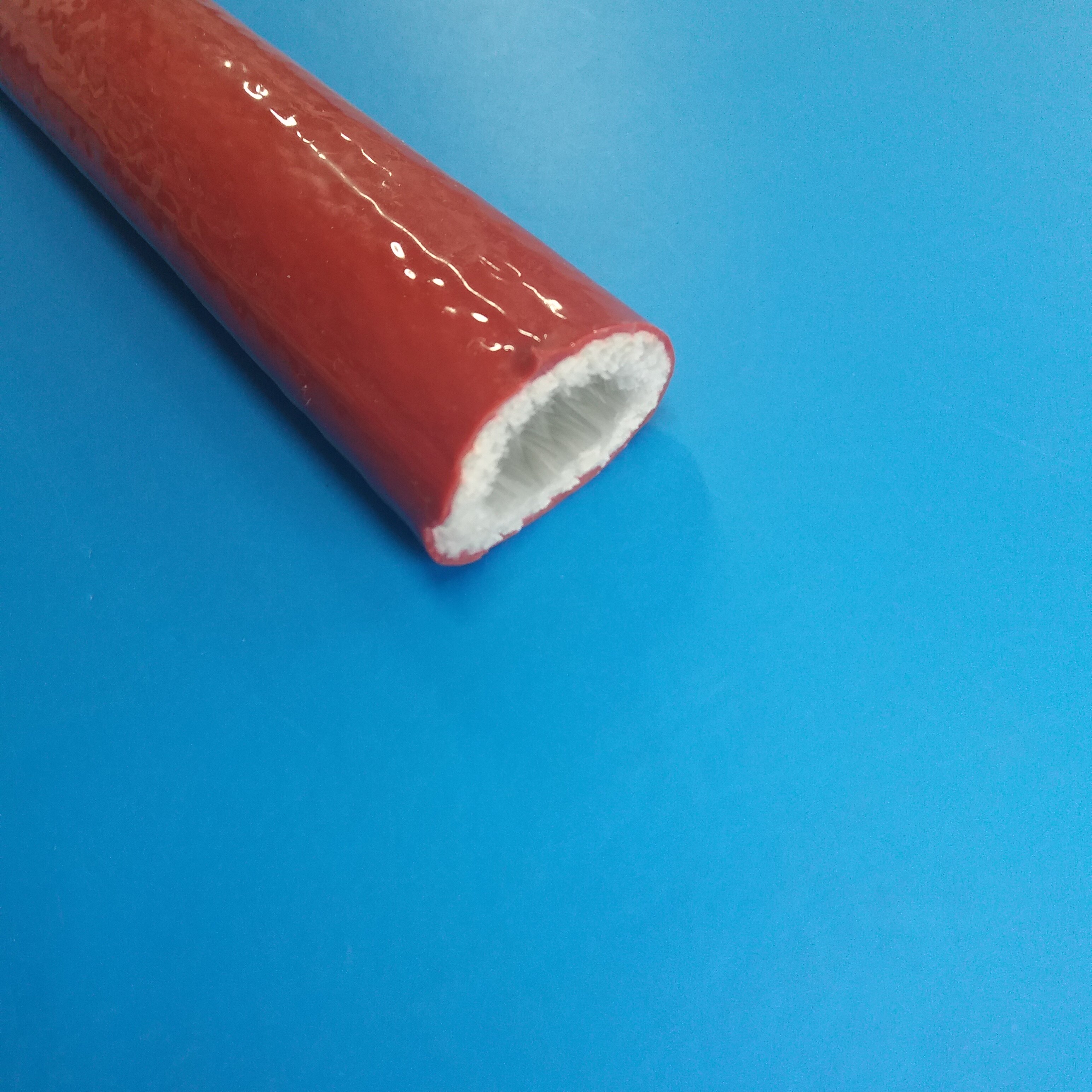 Fireproof flame-retardant high temperature resistant sleeve for fire protection