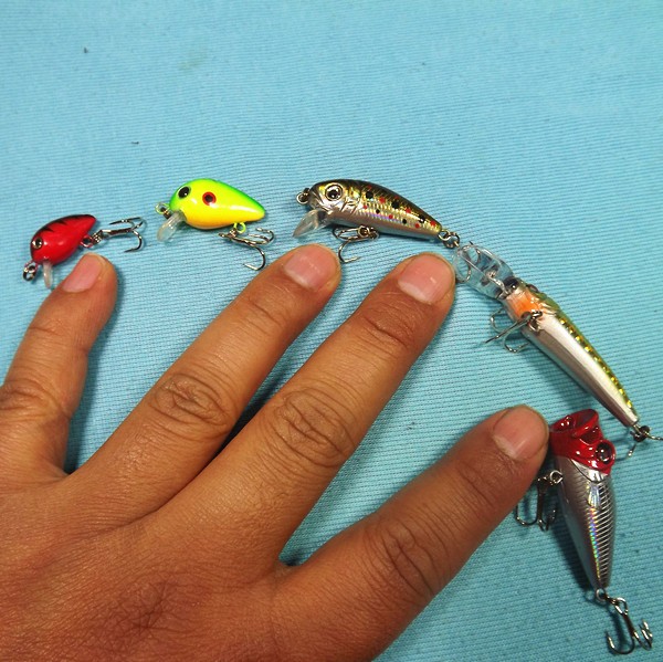 Micro-property premium quality ultra-small good swimming pose garage small mino po climbing VIb lujah bait