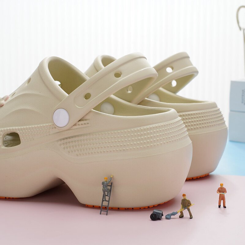 Official Uk Dhwa Bella Thick-Soled Clogs for Women, Summer Outdoor Non-Slip Soft-Soled Slippers, Height-Increasing