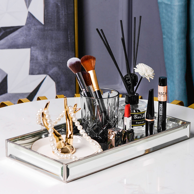 European American cosmetic table decoration Floral new product combination Model room Model room decoration Mirror metal tray