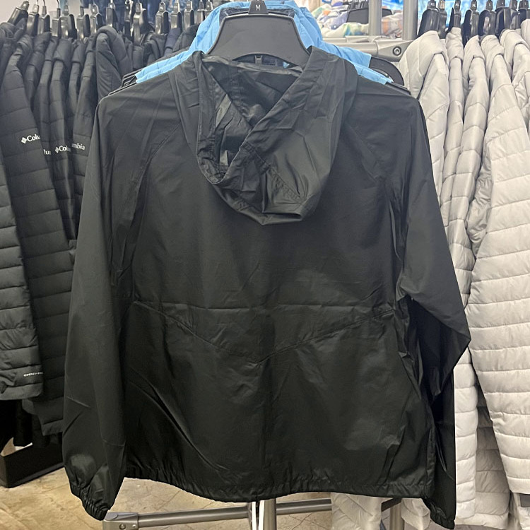 Columbia防晒连帽外套：女性户外运动的理想伴侣