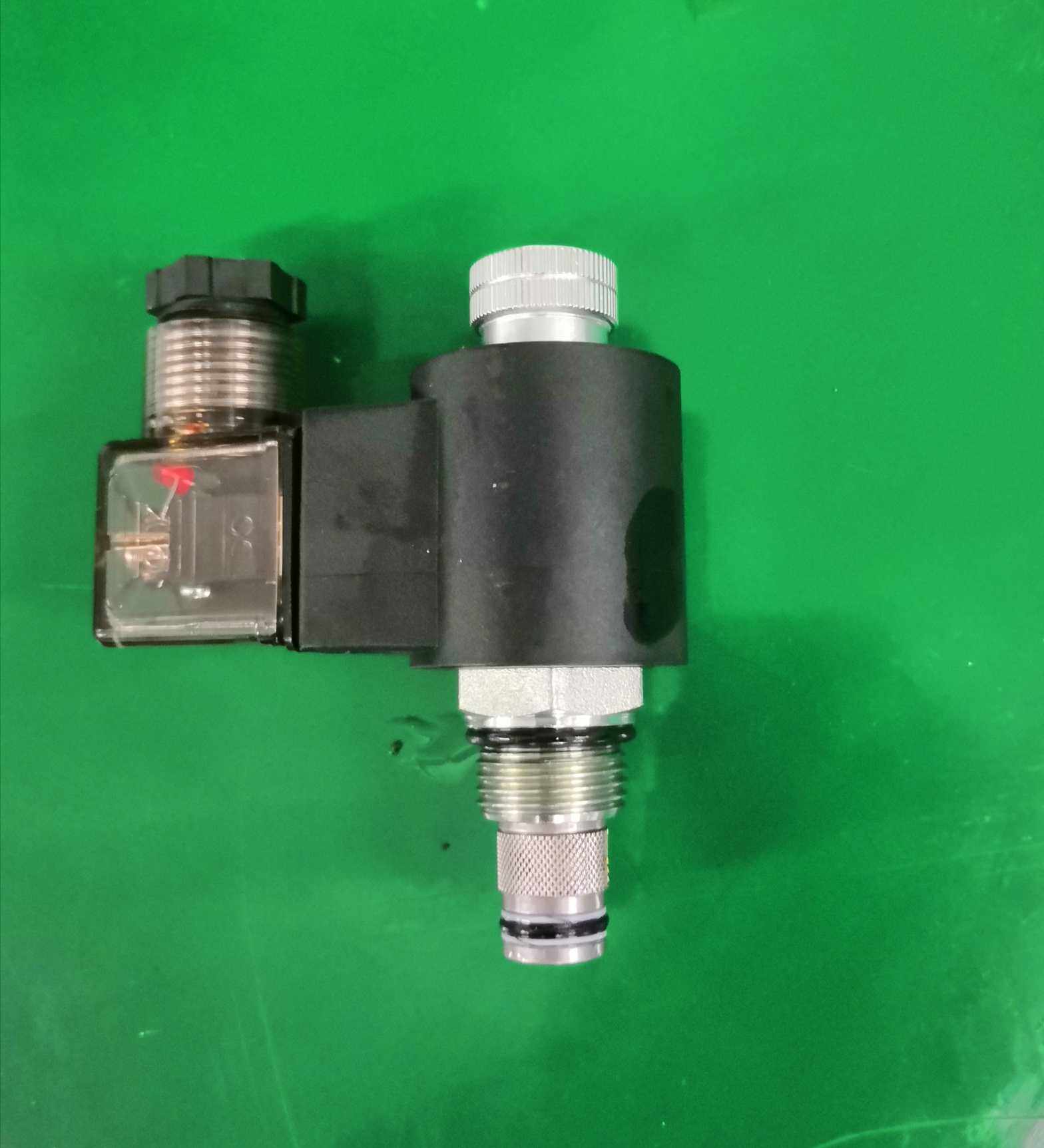 DHF08-228S 0828 Solenoid valve car tail panel power unit flying wing car lift platform hydraulic station accessories