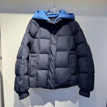 2025 new winter fashion women's short down jacket 90 duck down wool removable knitted hat fashionable and age-reducing