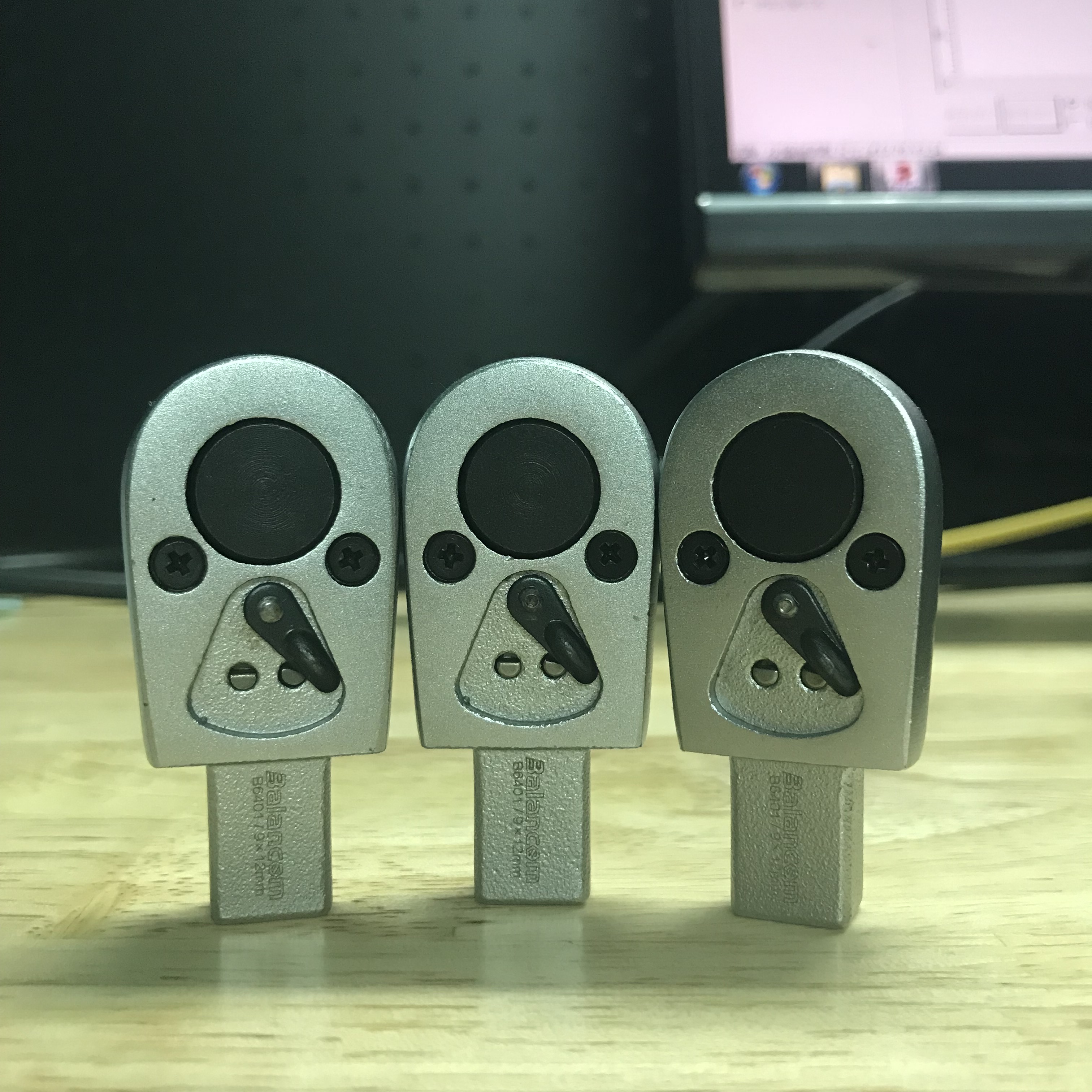 The hundred chains imported heads - changeable torque wrench 9 * 12MM ratchet head torque wrench - kg plug - in accessories