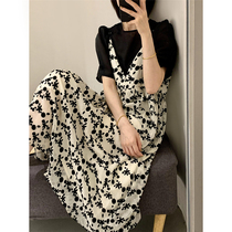 2021 summer new Korean version of loose floral sling dress female two-piece temperament bubble sleeve top set