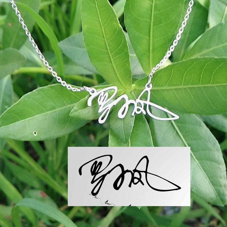 Private DIY custom a signature girl custom necklace engraved letter clavicle pendant creative personality gift