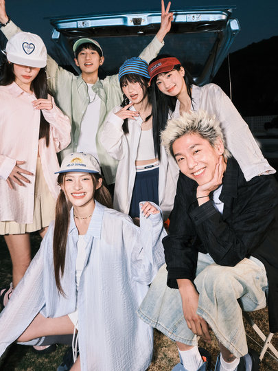 Burgenland Long-Sleeved Shirt for Women in Spring and Autum, Super Nice-Looking Autum and Winter White Cardigan Top Worn with a Shirt Jacket