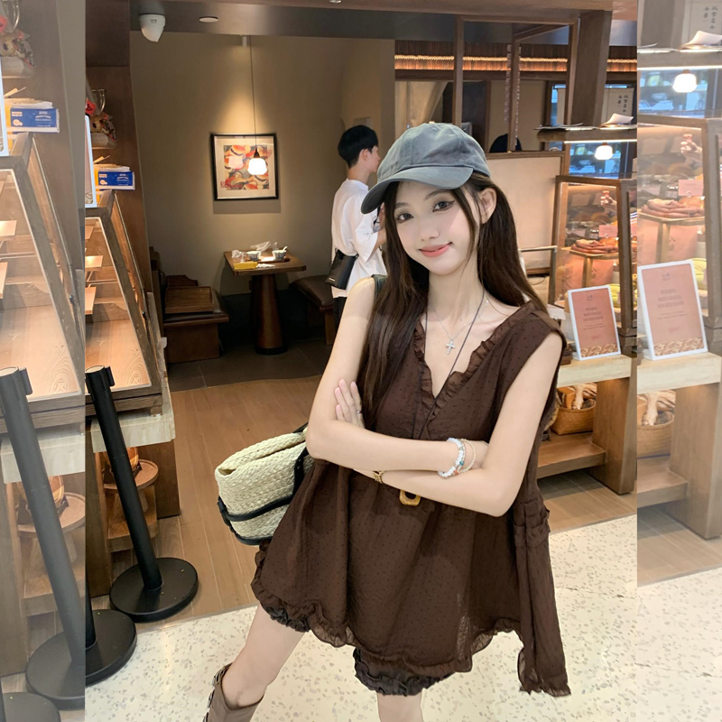 Coffee-Colored Polka Dot V-Neck Ruffled Babydoll Top for Women, Summer 2025 New Korean Style, Age-Reducing Mid-Length Sleeveless Vest