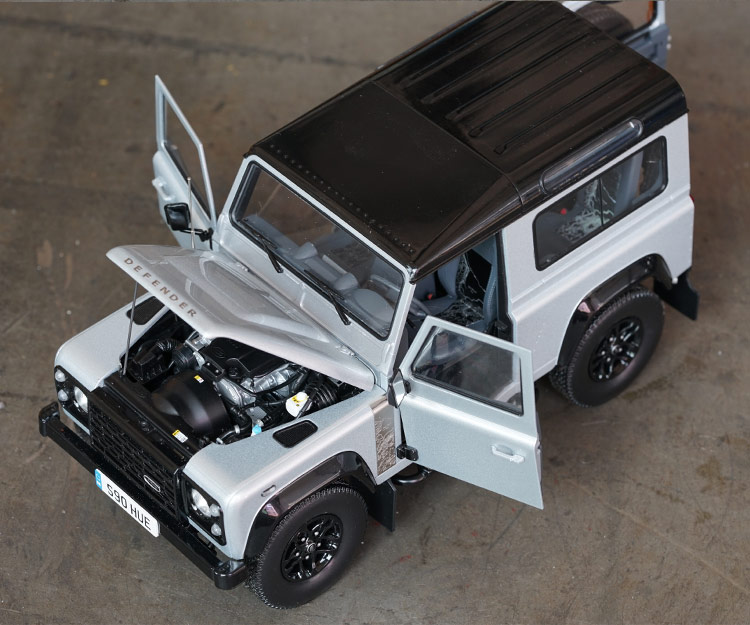 Tương tự như hầu hết Real18 1:18 AR Land Rover Defender D90 Phiên bản kỷ niệm tĩnh mô hình xe tải hino