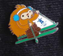 2010 Vancouver Winter Olympics Badge Mascot QUATCHI Badge Ski Badge
