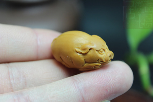 Olive nuclear carving pig writing play collection handmade old material single seed copper coin zodiac cartoon King Kong Bodhi bracelet accessories