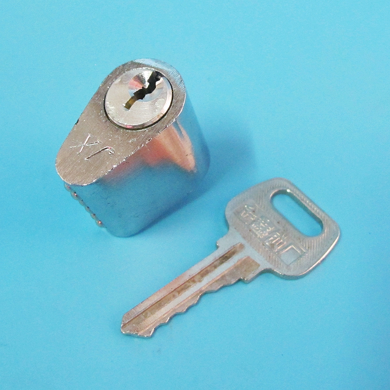 Pipe lock, pipe well lock, channel lock, fire lock, anti-theft lock, escape lock, fire door lock, mutual open lock cylinder lock gall