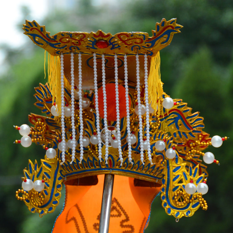 Buddha hall emperor hat dragon emperor hat emperor hat temple also wishes to pray for the emperor of Dongyue hat Pingshui Yu emperor