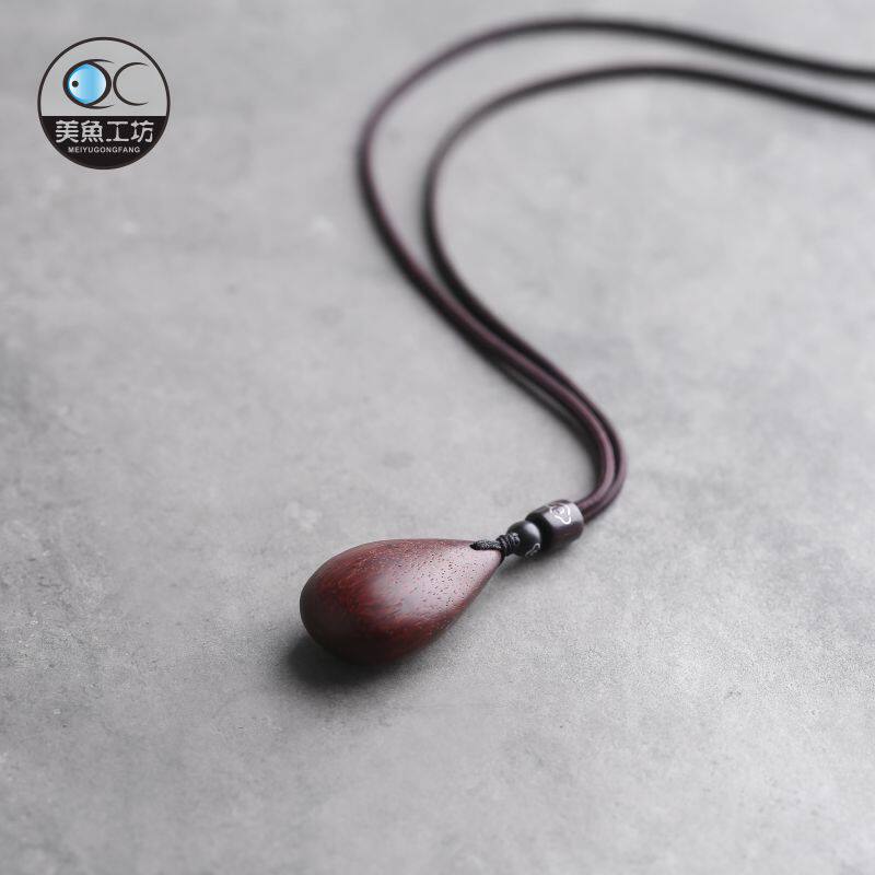 Wood pendant pendant men's and women's necklace item drops Indian small leaves purple sandalwood literary and artistic style long version of the ancient wind jewelry