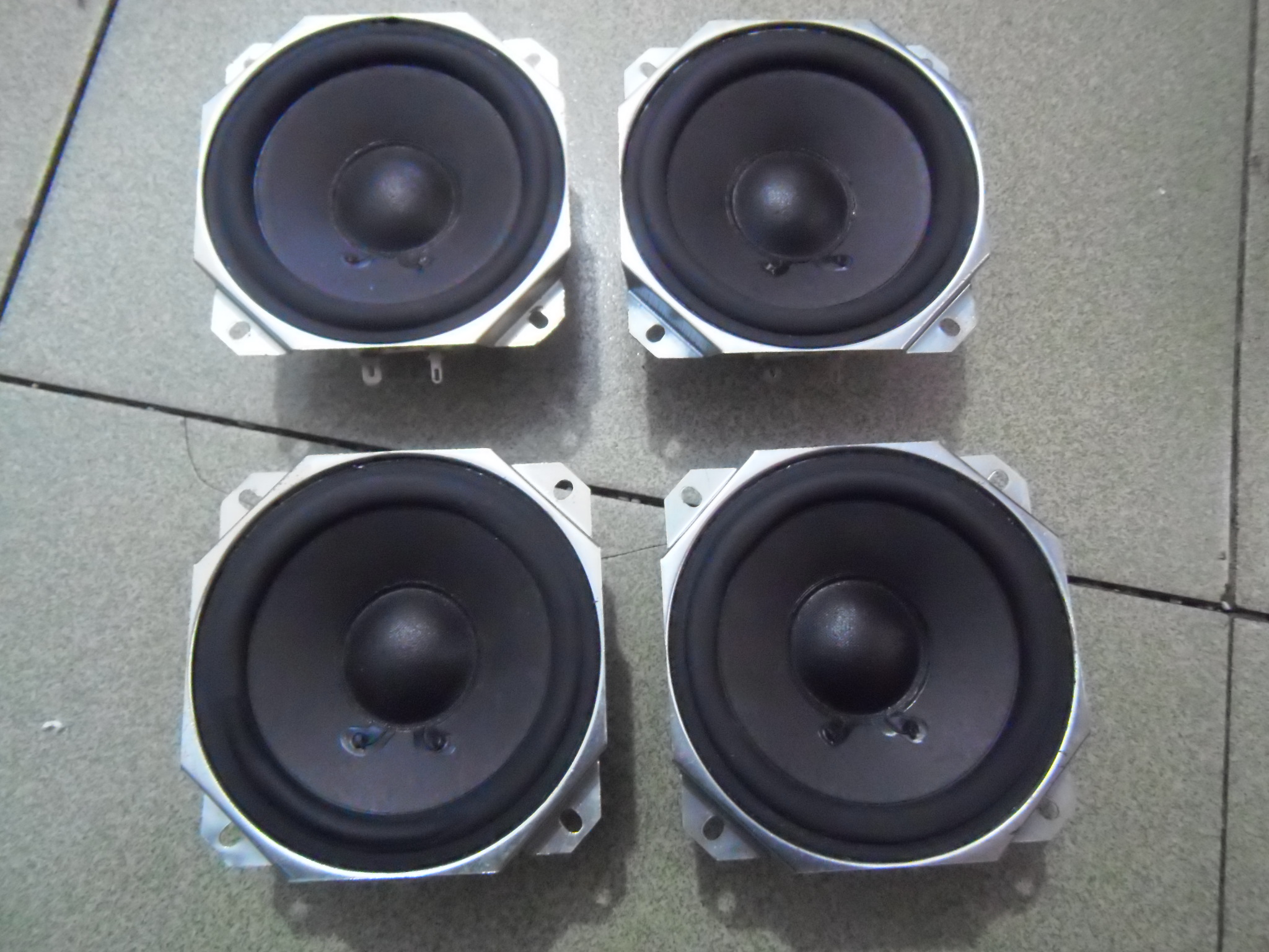 3 Ohm 4-inch medium bass horn pair in a pair of