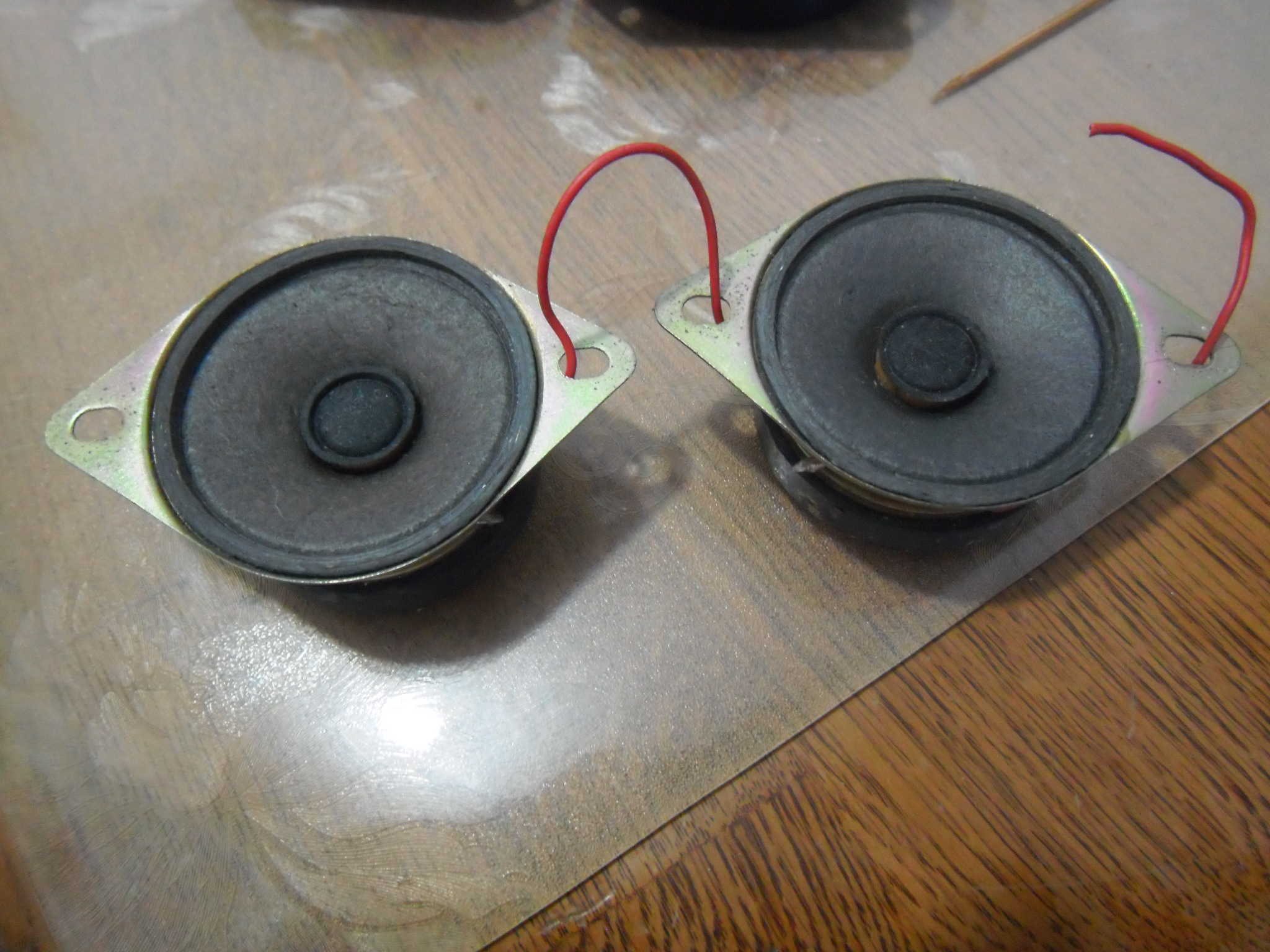 The Guoguang Pearl small treble trumpets a pair of