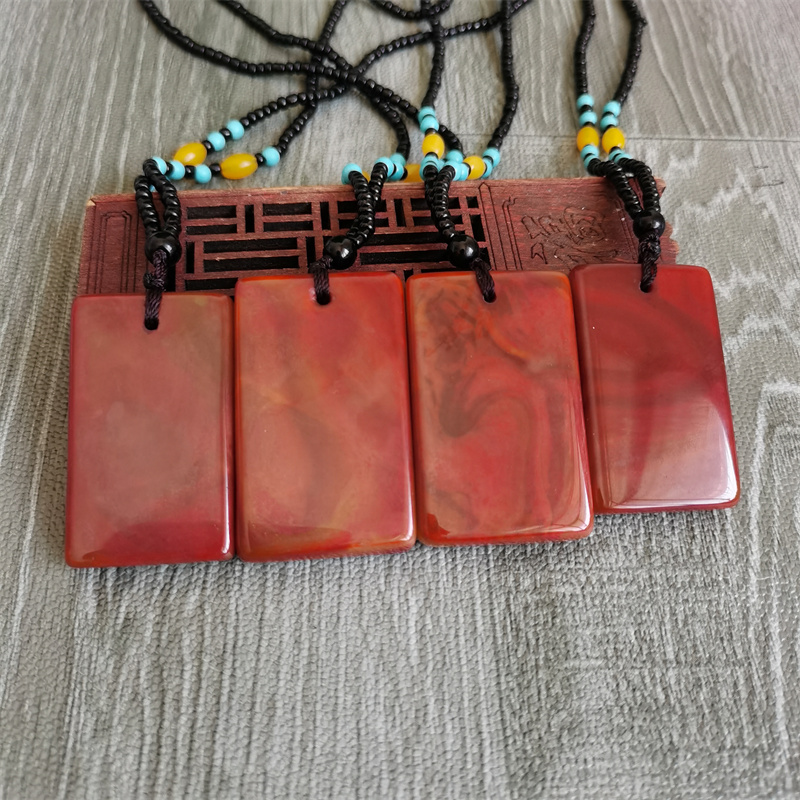 天然戰國紅瑪瑙平安無事牌吊墜男女綠玉石掛件方形玉佩五行補火木|項墜