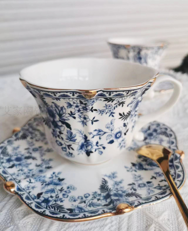 Exported to the Uk, Blue and White Coffee Cup and Saucer Set, Ceramic, Retro European Style, Exquisite, High-End, Light Luxury Afternoon Tea Cup