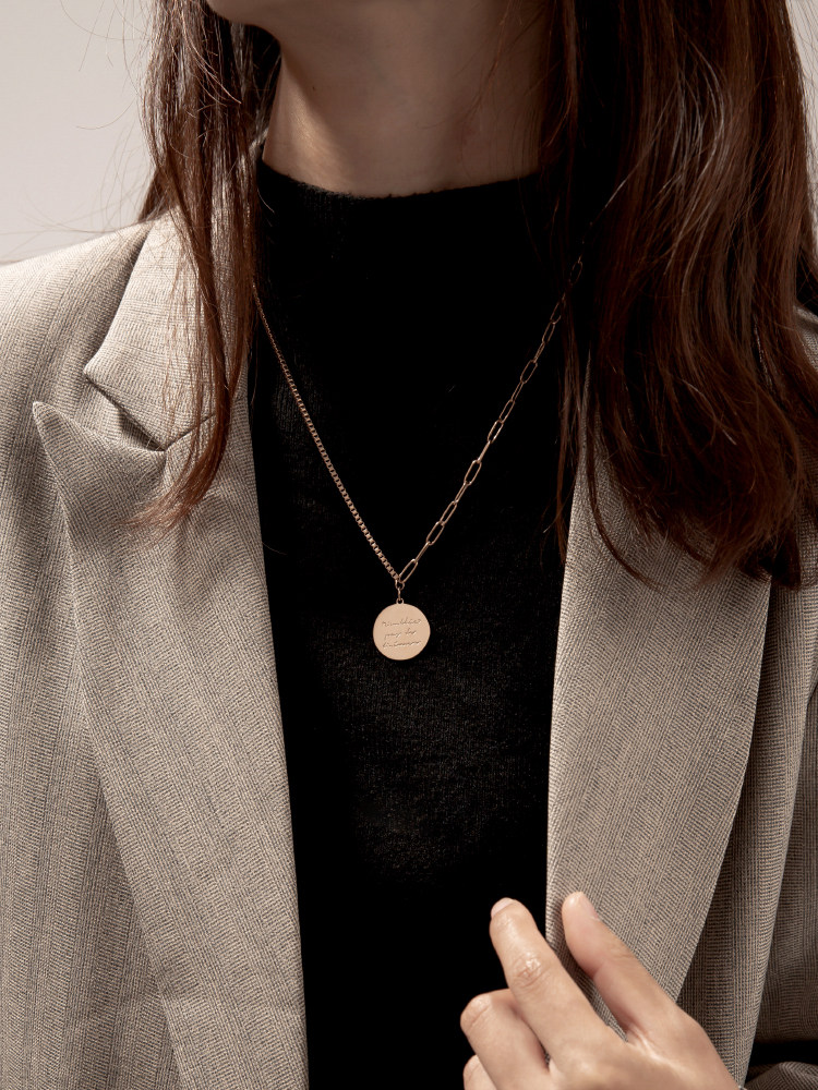 Fashion simple sweater chain long version 2021 new wild with the same temperament high-grade titanium steel necklace women do not fade