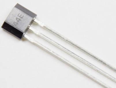 New copper feet 44E Hall element A3144E switch TO-92UA sensor A44E A1104E OH44E