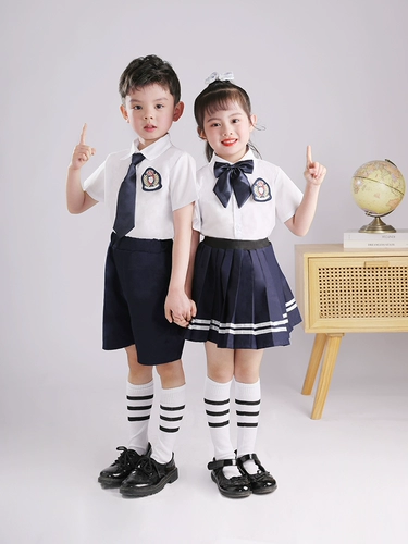 Связаться с женским выпускным фото мужчины, чтобы магазин, чтобы получить количество четырех цветов, выпускные фотографии, мужская детская одежда детская школа детская школа детская летняя одежда в саду.