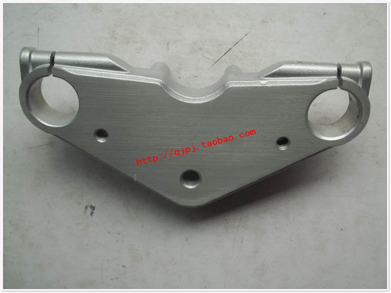 Qianjiang original factory accessories QJ125 GZ5 Wang Zhongwang split put the transcendent upper link plate even plate fixed handle