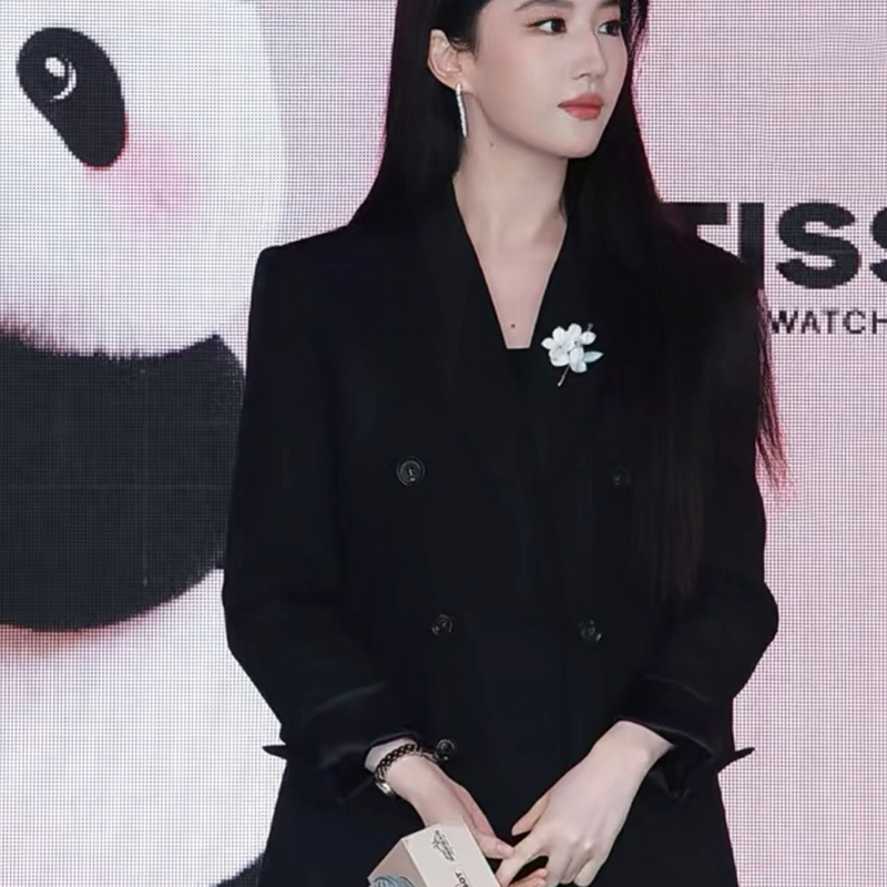 Women's Blazer 2026 New Autumn Business Casual Liu Yifei Style Petite Double-Breasted Black Suit