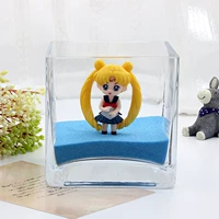 1 мультипликационная девушка с 2