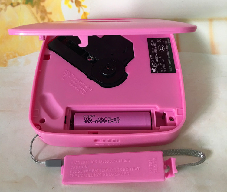 Ưu đãi đặc biệt Portable King Toàn năng Tiếng Anh CD Walkman Repeater MP3 CD DVD Đĩa U sạc âm thanh ngoài - Máy nghe nhạc mp3 máy nghe nhạc mp3 sony nw-ws413/gme