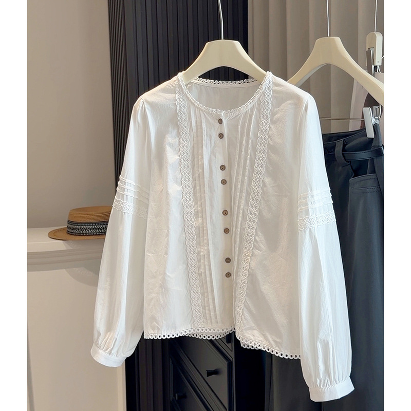 Artistic Retro Long-Sleeved White Shirt for Women 2026 Spring and Autumn New Loose Design Lace-Trimmed Blouse Top