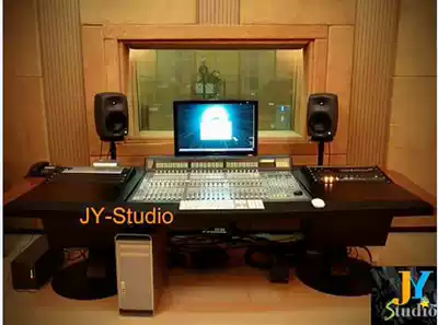 American male voice Girl English English dubbing Advertising film Feature animation film Multimedia courseware dubbing