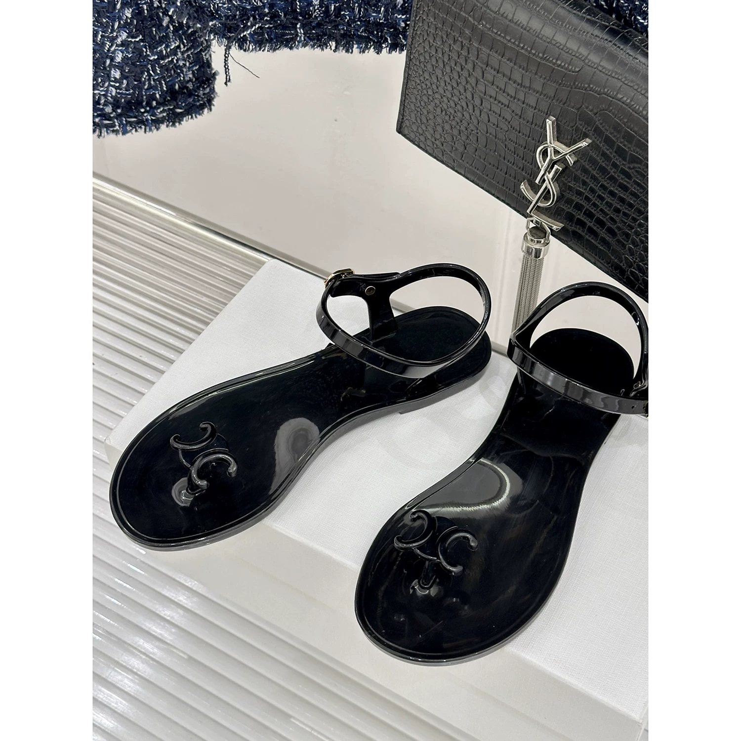 Открытая форма высокое разрешение макарон украшенный Арх э Триумф sandals шлепанцы для женщин 26 желе каникулы плоские сандалии