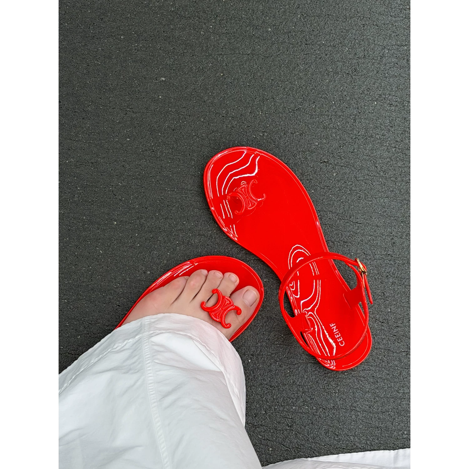 Открытая форма высокое разрешение макарон украшенный Арх э Триумф sandals шлепанцы для женщин 26 желе каникулы плоские сандалии