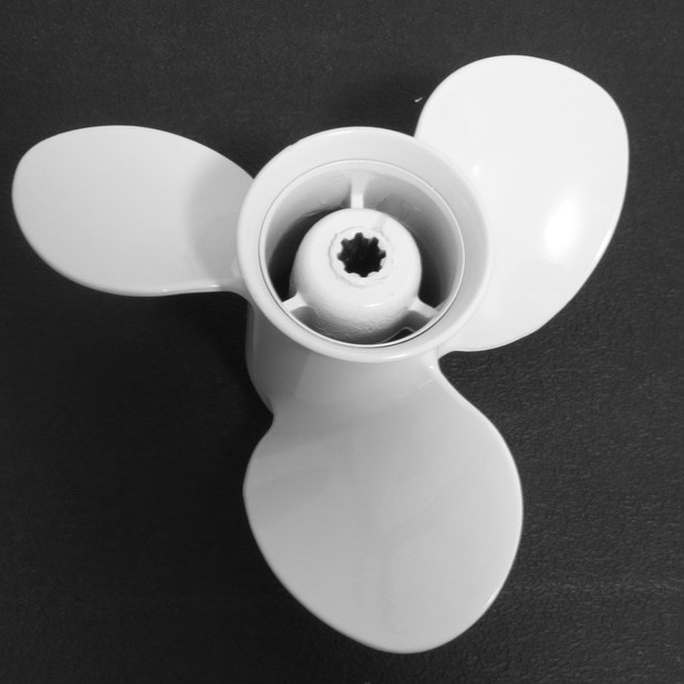 Sea's second flush four punch 2 5 4 6 9 9 15 30 40 horsepower engine Mountain Leaf universal propeller