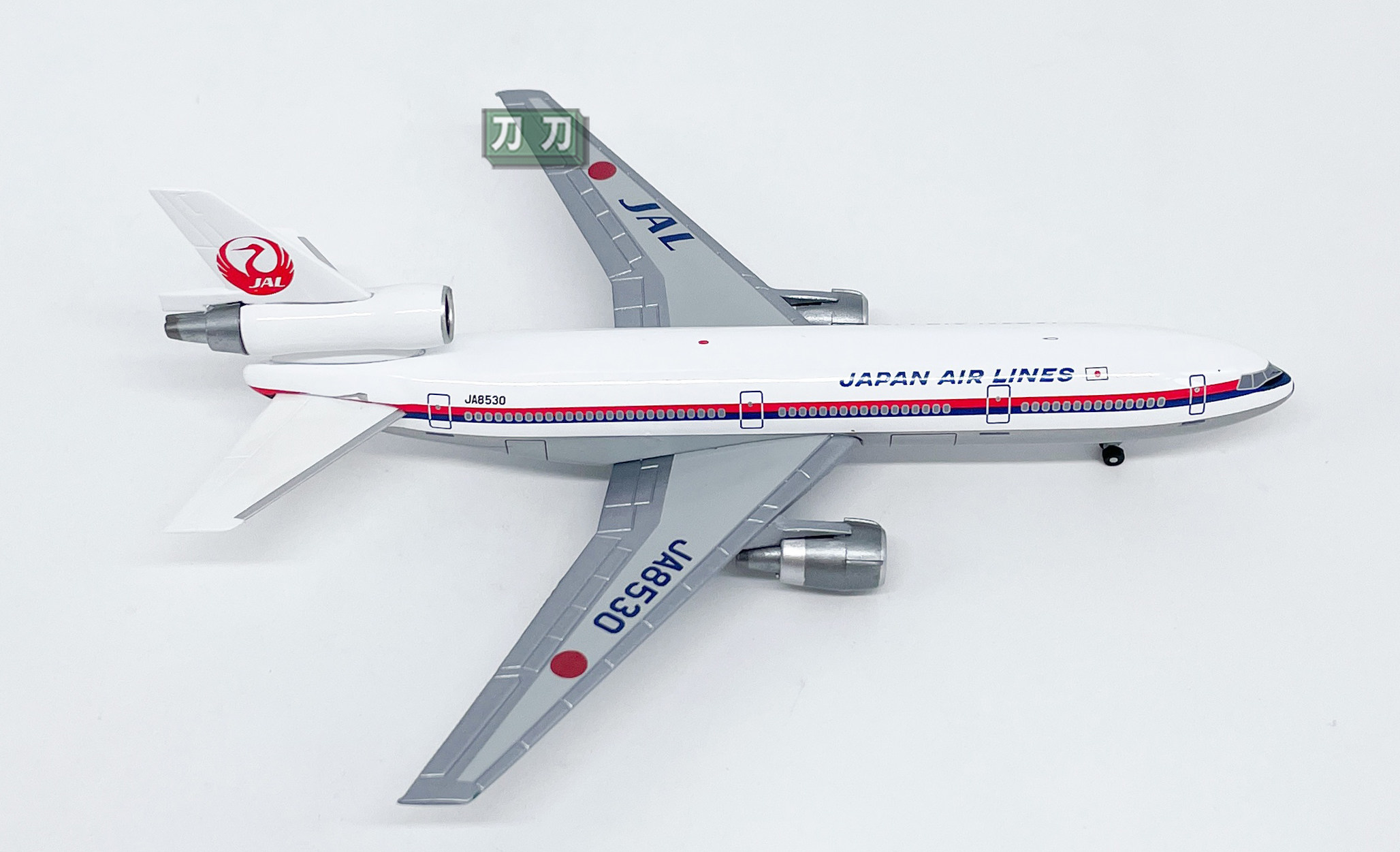 A must-buy for 25 years! 1:400 japan airlines mcdonnell douglas dc