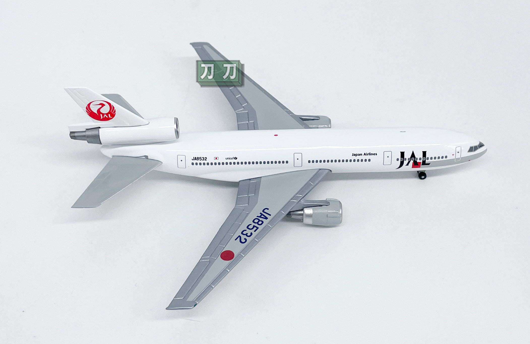 A must-buy for 25 years! 1:400 japan airlines mcdonnell douglas dc