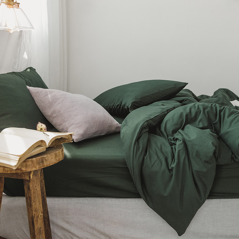 four piece net red quilt cover 1.8m bed sheet bedspread