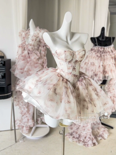 На моей бесплодной земле ты последняя роза.