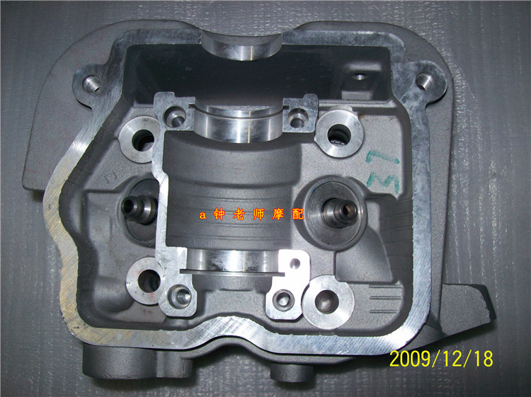 Suitable for blue giant star red giant star gold giant star Neptune Fuxing blue red cylinder head cylinder head assembly