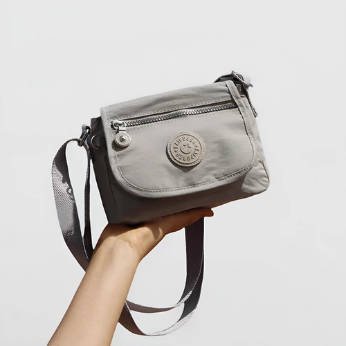 Небольшая сумка, раскладная трендовая нейлоновая маленькая сумка через плечо для отдыха