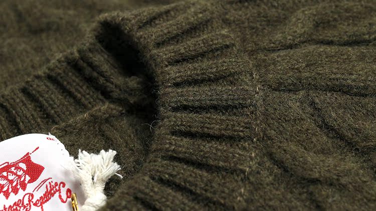 Nhà máy sản xuất chăn bông quốc gia ShetlandWool Áo len cổ điển của Anh xoắn áo len thô và đầy lông mịn áo thun nam hàng hiệu
