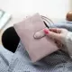 Рука с розовым